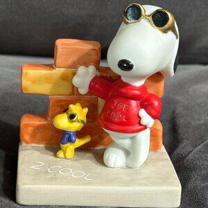 PEANUTS HALLMARK GALLERY SNOOPY & WOODSTOCK FIGURINE - BRAND NEW IN BOX